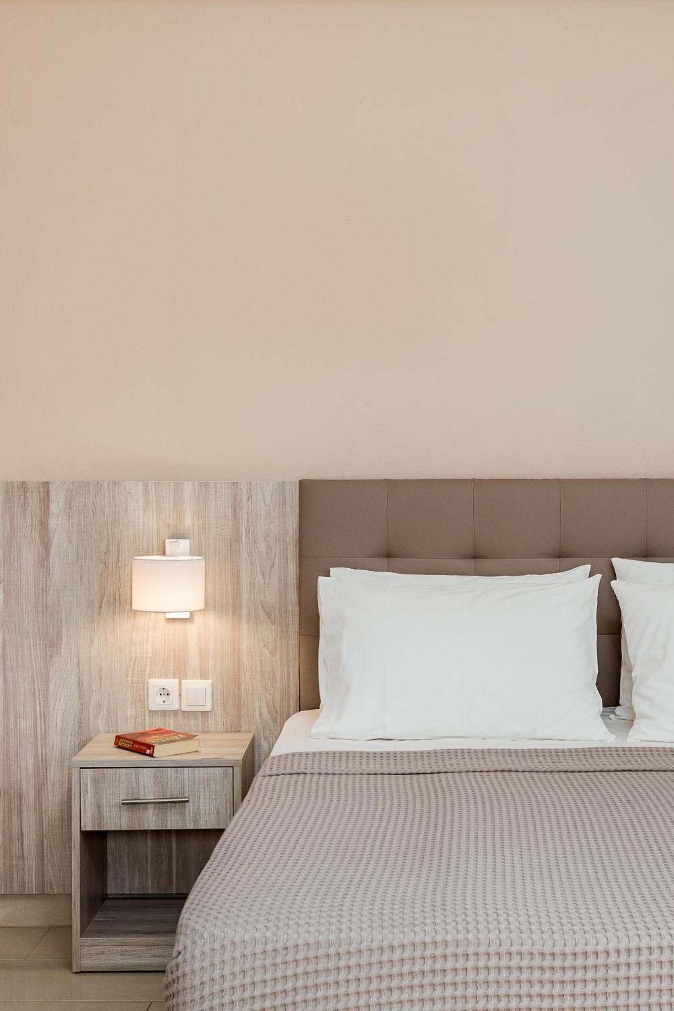 Hotel Grekas Néoi Póroi Eksteriør bilde